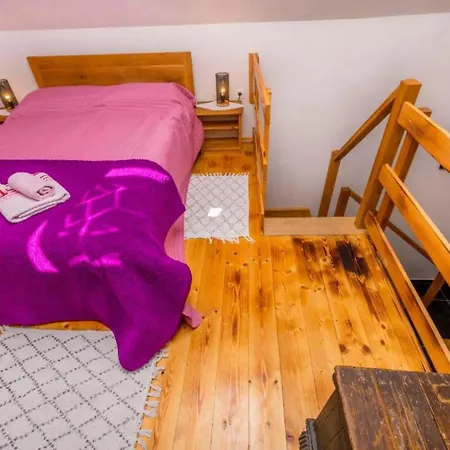 Kuzmino * Primošten