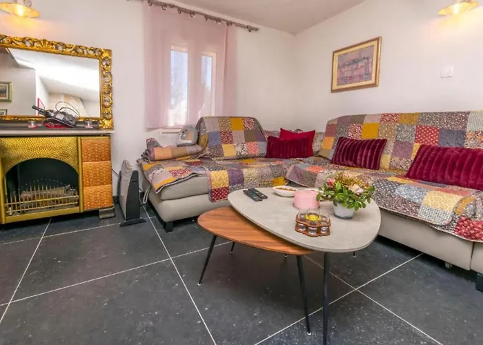 Holiday home Kuzmino Primosten