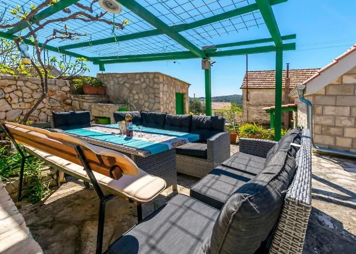 Holiday home Kuzmino Primosten